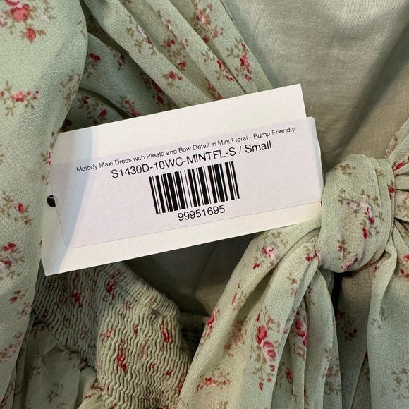 Sage Green Floral Maxi Dress -Bump Friendly - Picture 5 of 5